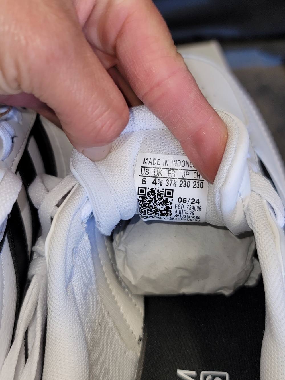 adidas Breaknet Sleek White Black Tennis Shoes - Picture 8 of 8